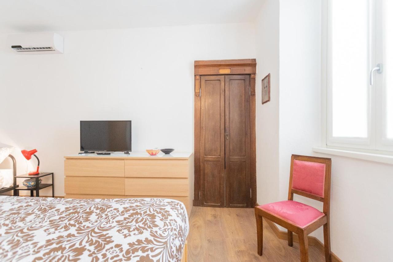 Da Pia In Historycal Como City Centre By Rent All Όπως Εξωτερικό φωτογραφία